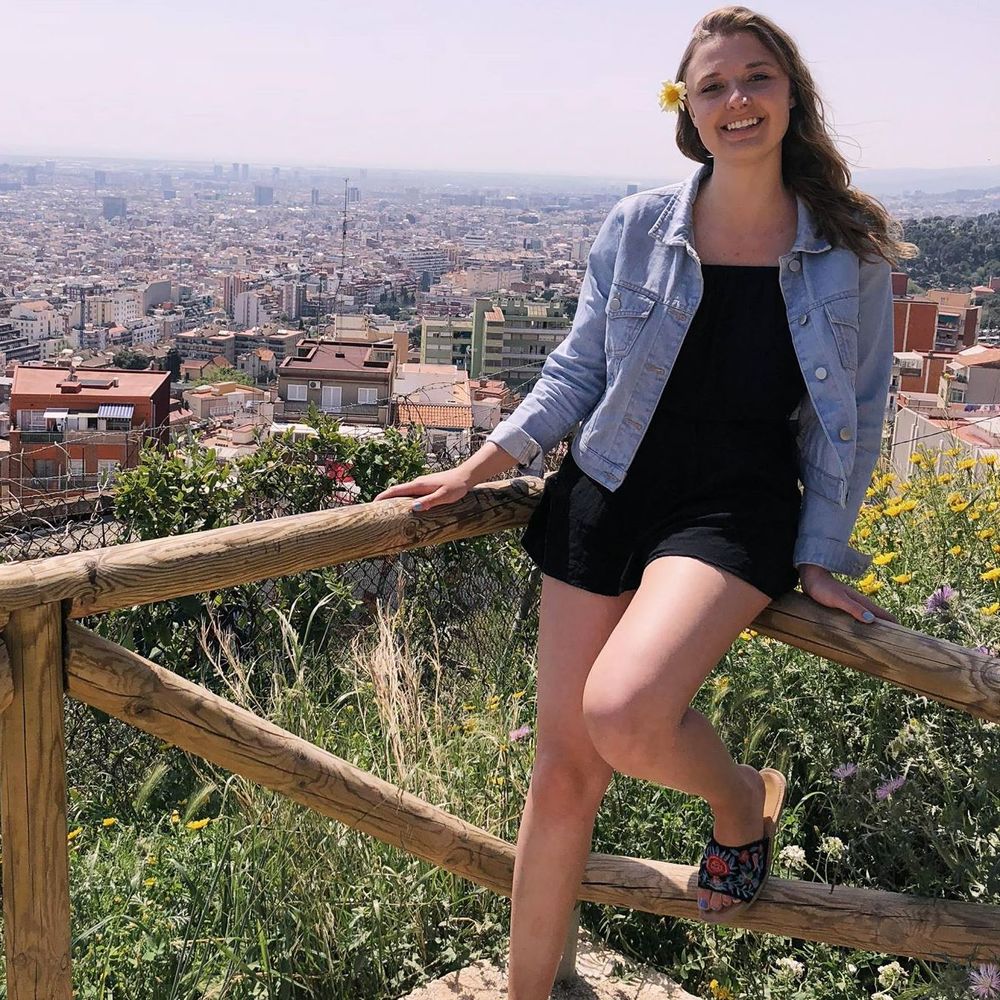 Meet your Posher, Julia